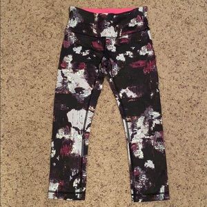 Lululemon Wonder Under Crop Leggings